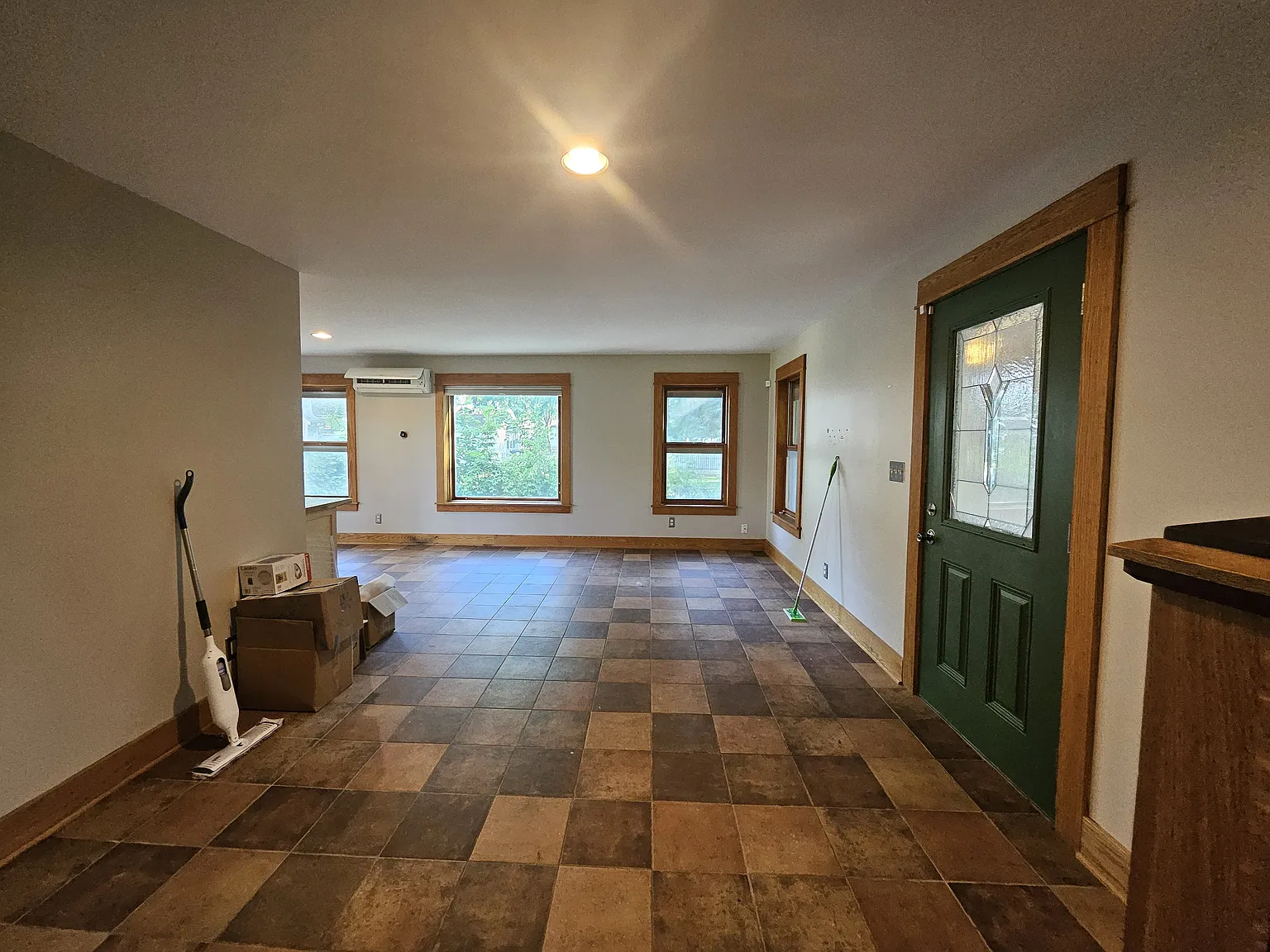 3 bed, 1288 sqft, $2,150 — Photo 4