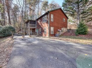 518 Rizzitello Ln, Blairsville, GA 30512