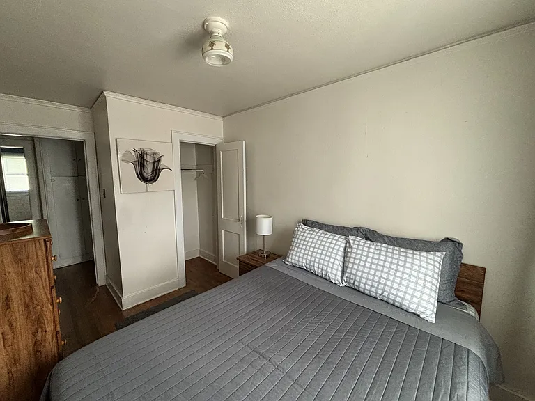 309 9th St #1 — Photo 3