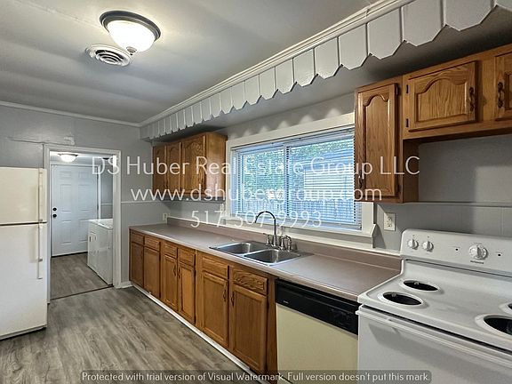 5th image of 224 E Willard Ave