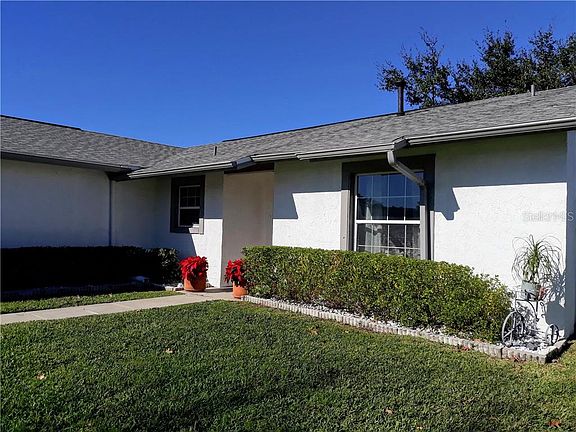 2nd image of 5513 Silent Brook Dr