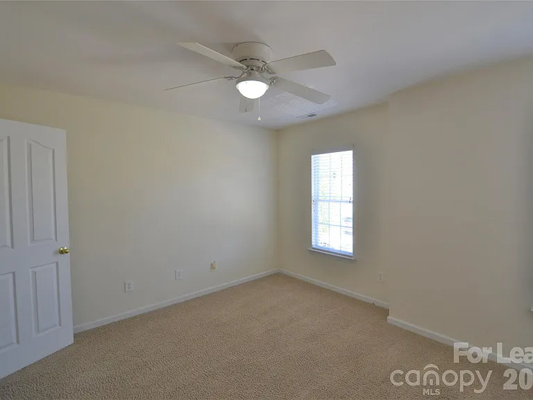16512 Kettlewell Ln — Photo 17