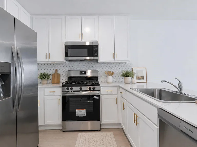 1531 Gentle Wind Ct — Photo 4