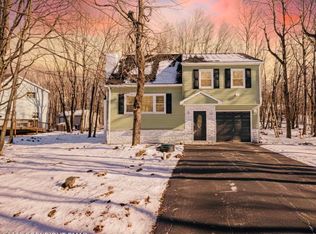 64 Shawnee Trl, Albrightsville, PA 18210