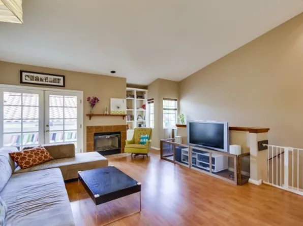 1727 Essex St APT 2, San Diego, CA 92103