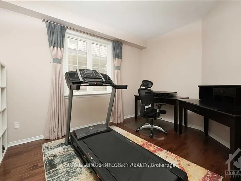 404 Kilmarnock Way — Photo 19