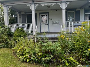 14 Pleasant St, Danbury, CT 06810