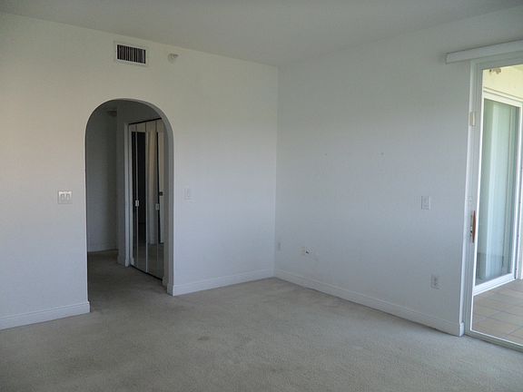 3rd image of 10710 NW 66th St APT 409