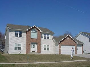 318 W Main St, Poplar Grove, IL 61065