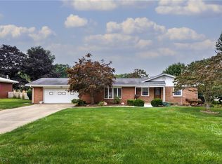 425 Edgewood Dr, Columbiana, OH 44408