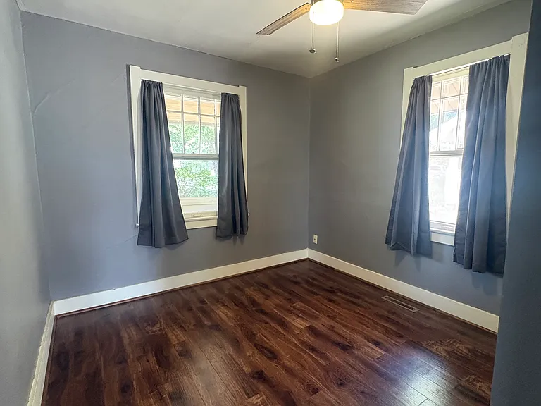 920 S Denver St — Photo 6