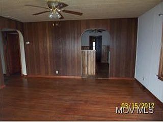 3rd image of 804 Olive St