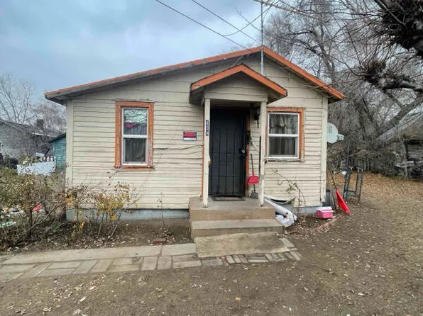 409 E Erickson Ln, Yakima, WA 98901