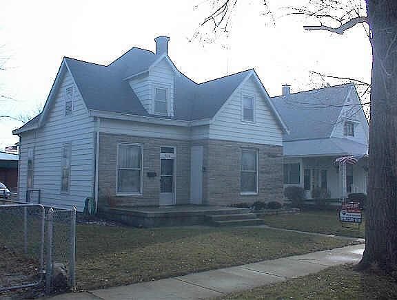 1st image of 816 S Elm St