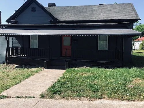 316 E Thomas St Photo 1