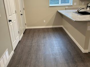 170 Hillcrest Ct #2, Central City, IA 52214