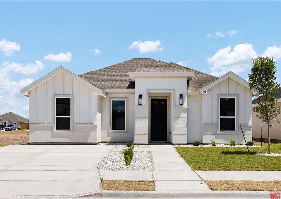 1st image of 1019 Baker Ln