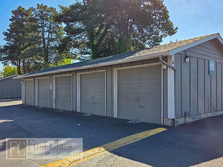 1348 NE 186th Ave — Photo 24