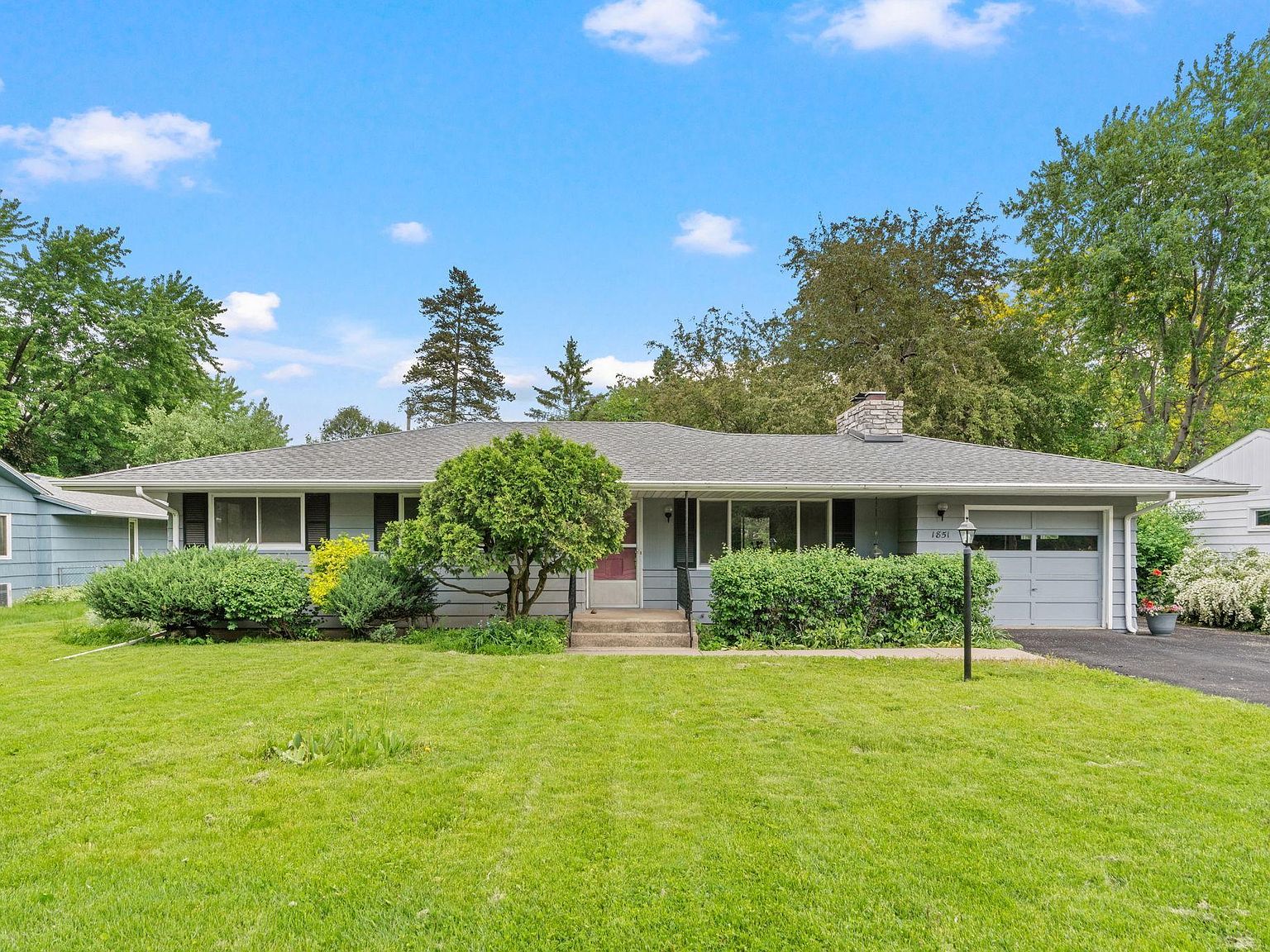 1851 Roselawn Ave W, Roseville, MN 55113 Zillow