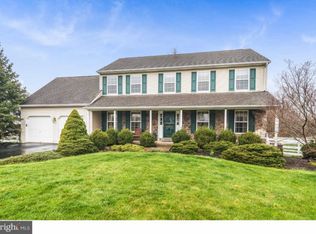2238 Claymont Dr, Quakertown, PA 18951