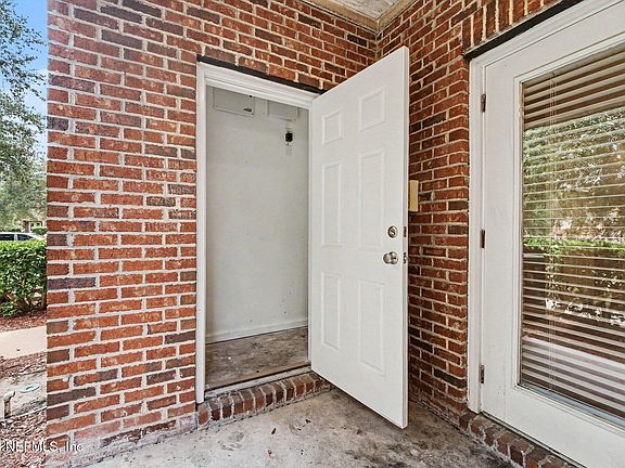 2nd image of 1517 FIELDVIEW Drive