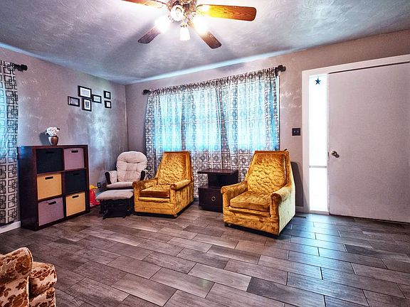 5th image of 1604 W Lincoln Ave