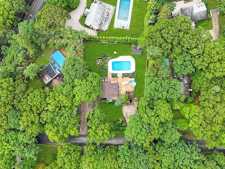 10 Harbor View Ln — Photo 3