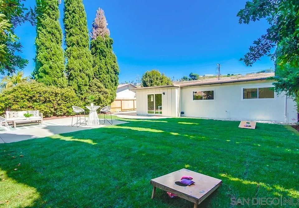 2nd image of 3512 Las Vegas Dr