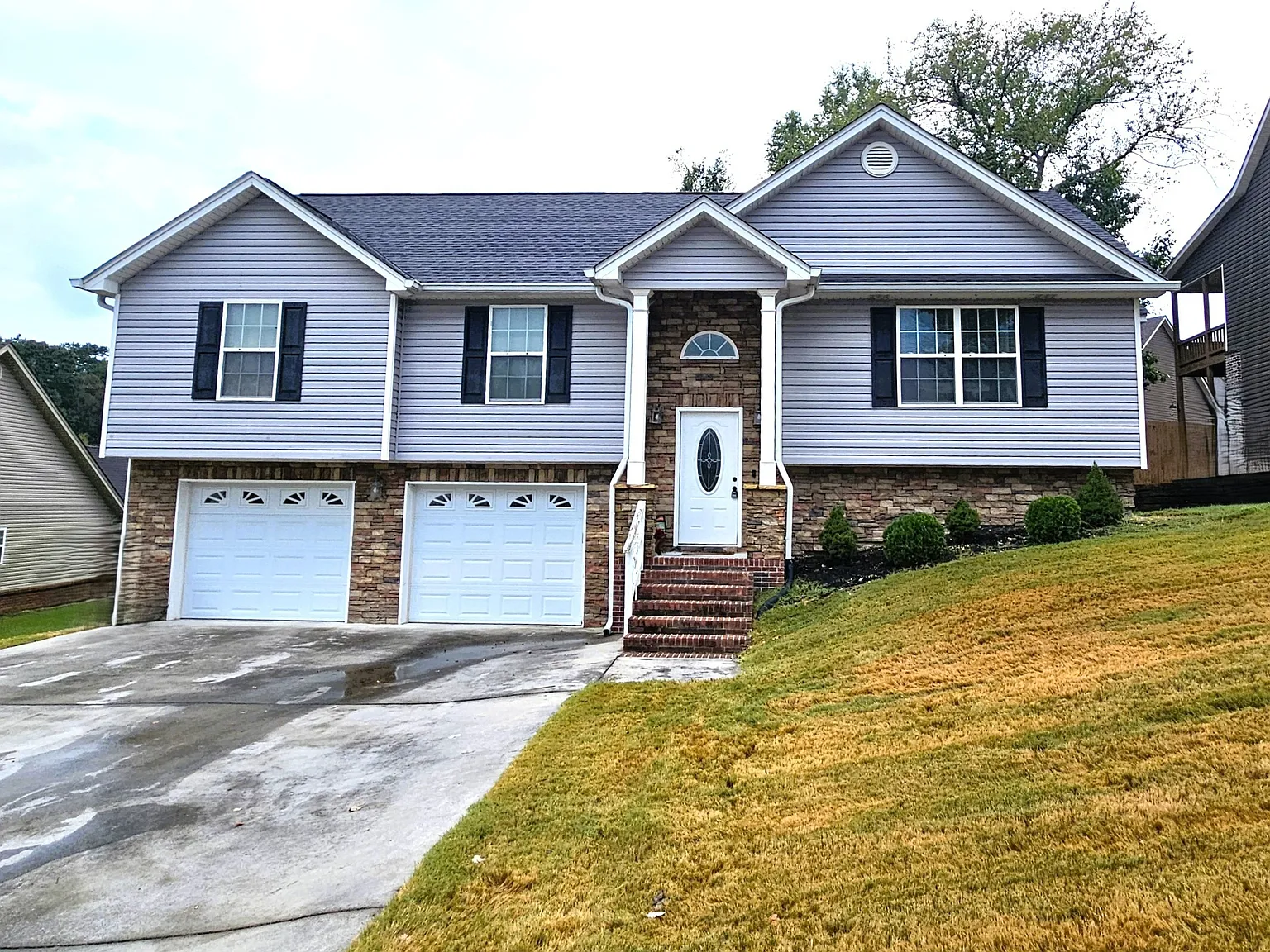 187 Willowbrook Drive - 1 — Photo 2
