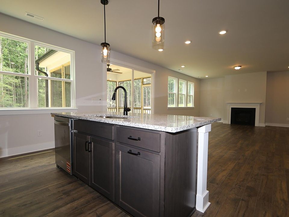2nd image of 11 Baryton Way