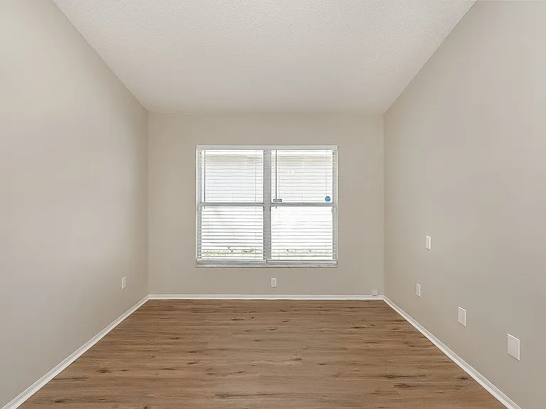 8749 Morrison Oaks Ct — Photo 14