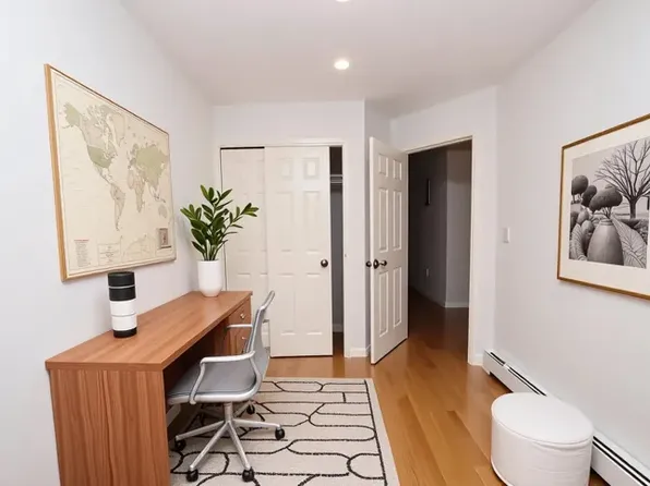 244 Macdougal Street image 3 of 7