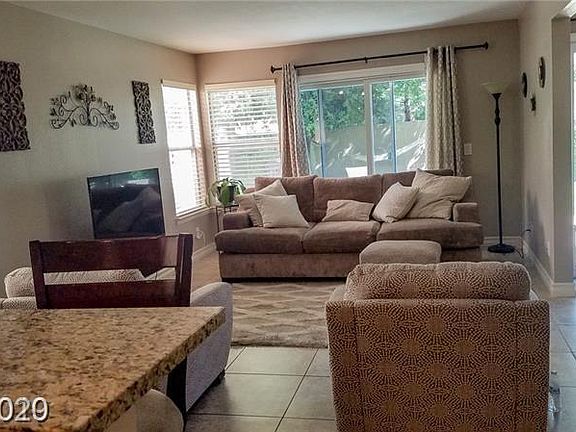 5th image of 8348 Shore Breeze Dr