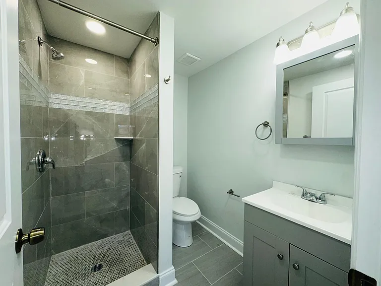 79 Hawkins Ave — Photo 16