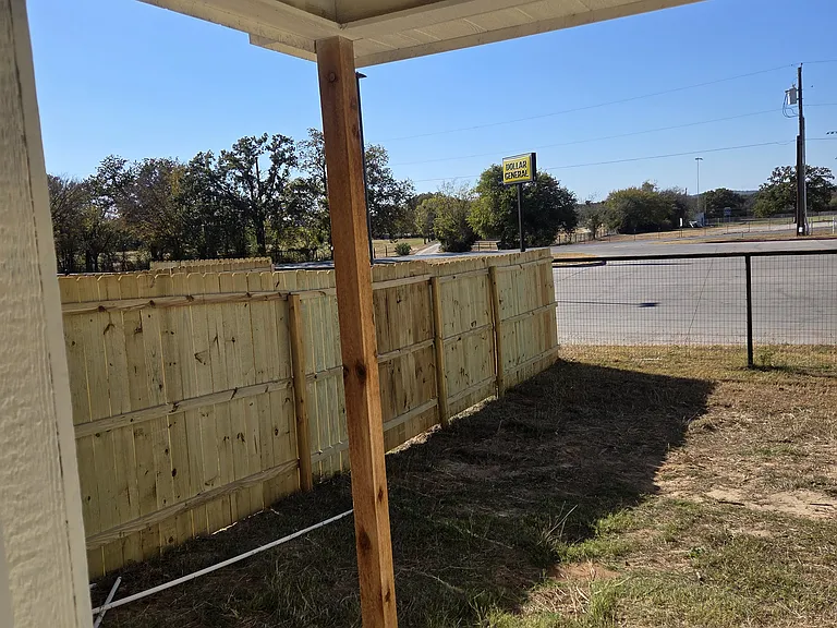 220 W Lipan Dr #3 — Photo 8