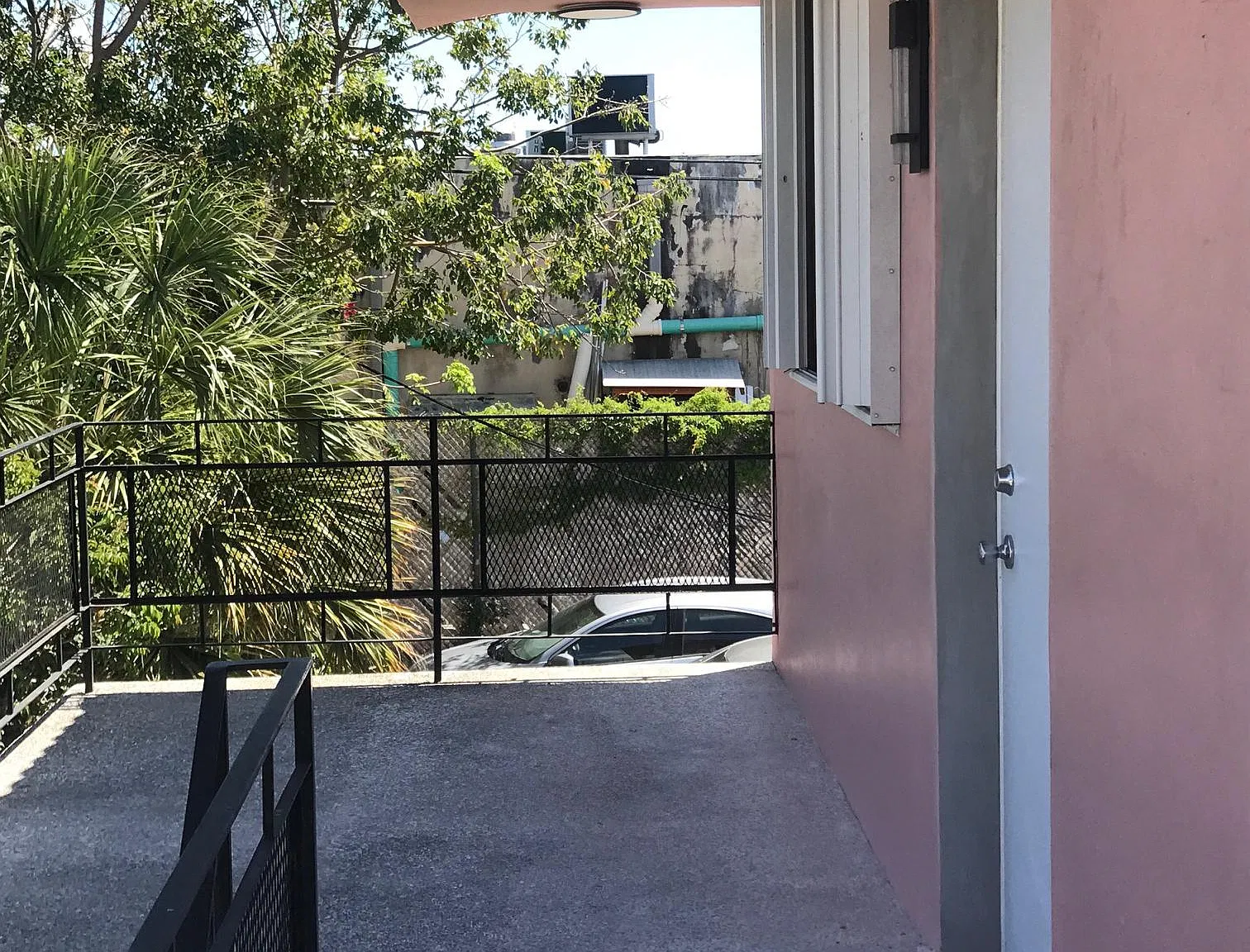 2 bed, 667 sqft, $2,000 — Photo 4