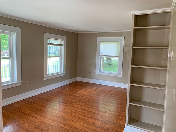 4th image of 28 Park St