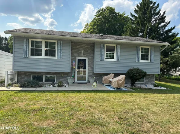 400 Boland Dr, Cresson, PA 16630