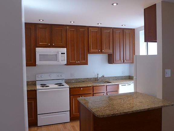 #207 Re-Let - Kitchen