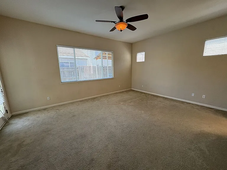 5637 Lilyview Way — Photo 15