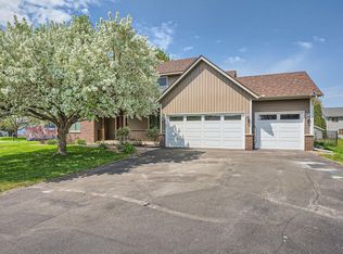 2907 Asarum Ct, Shakopee, MN 55379