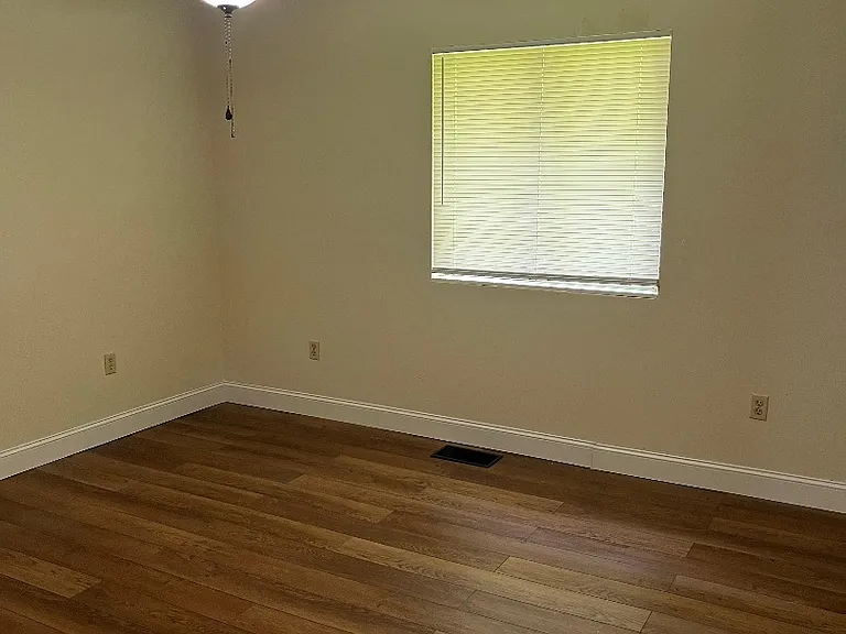 Unit Photo