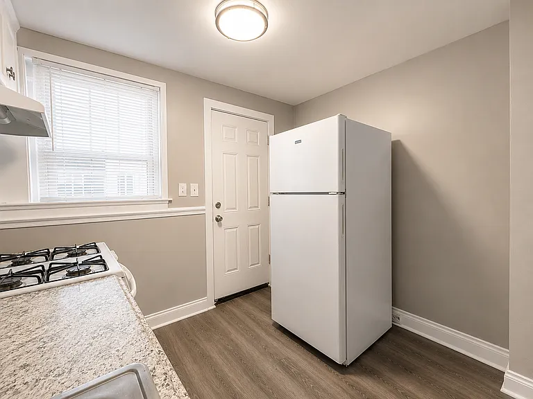 2648 W Lafayette Ave — Photo 6