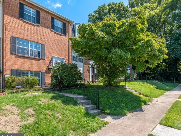 5 High Pine Ct, Cockeysville, MD 21030