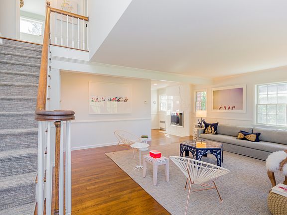 4th image of 124 Burnett St