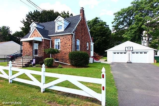 1st image of 5 Wayne Ave