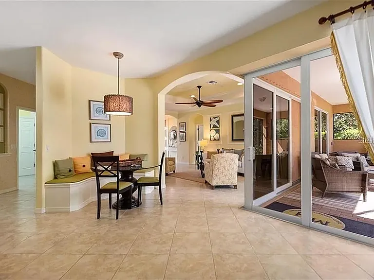 19640 Cobblestone Cir — Photo 11