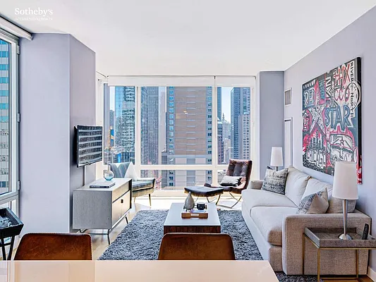 Rented by Sotheby's International Realty | media 31