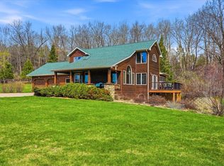 1226 Old Mill Rd, New Richmond, WI 54017