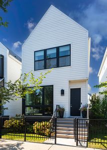 3704 N Milwaukee Ave, Chicago, IL, 60641